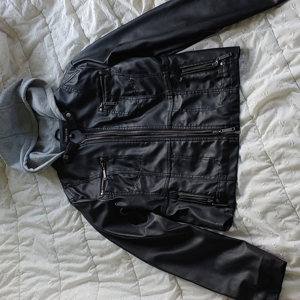 Blaxk faux leather jacket